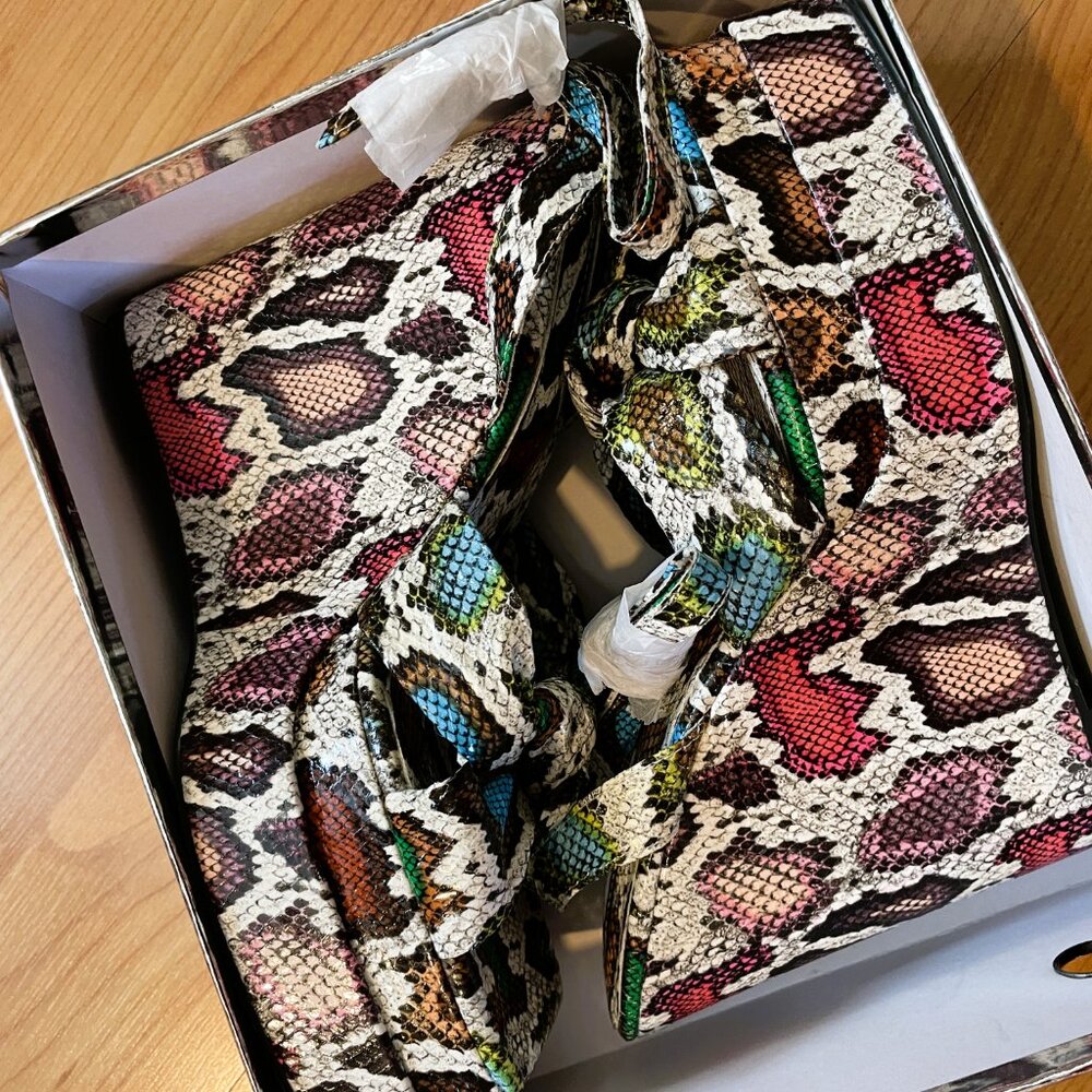 FIRM. NIB Azalea Wang Charmander Snake Wedge, Women's SIZE 10